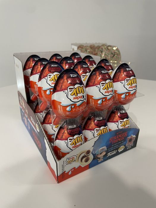 Дивні дива stranger things kinder іграшки колекція Стів, Макс, Оді