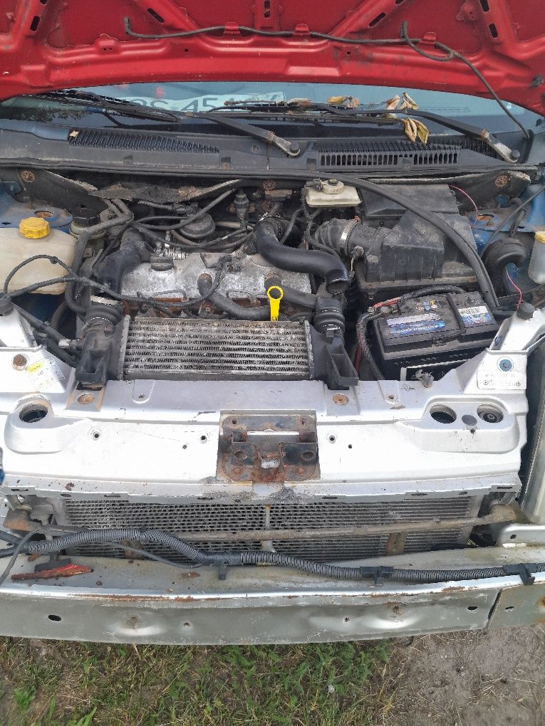 Ford connect sprzedam części