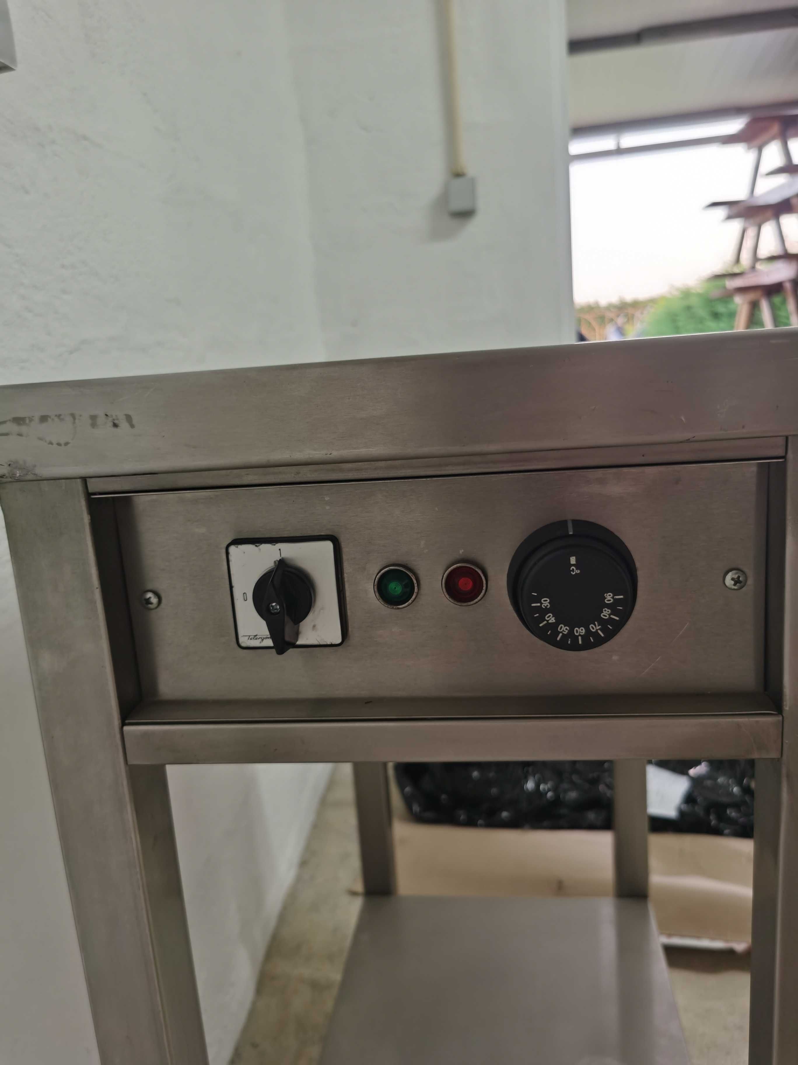Bancada em inox com tampo aquecido Trimundo
