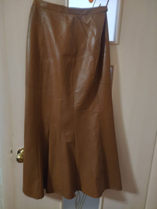 Шкіряна спідниця