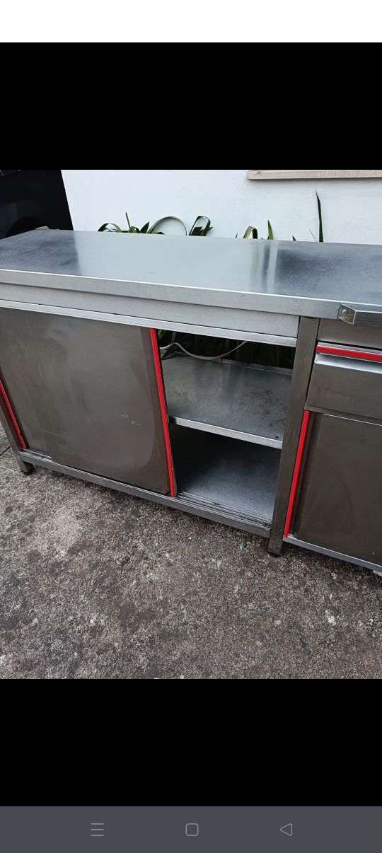 Banca para máquina de café com tulha