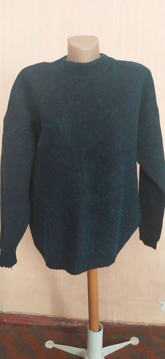 Светр жіночий   .