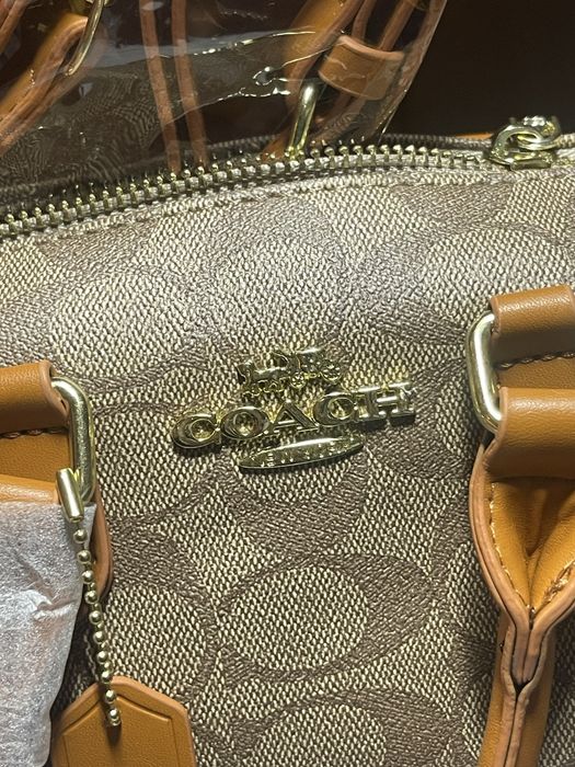 Mala coach nova em caixa