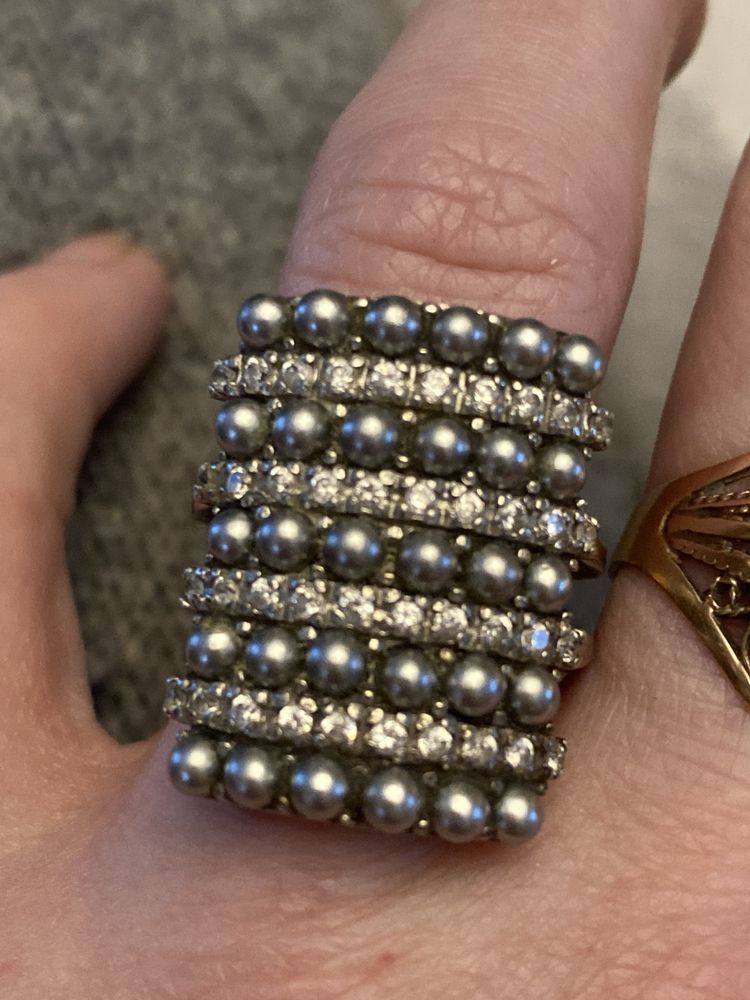 Duży srebrny pierścień kruk 925 perełki i cyrkonie 11,1 gr