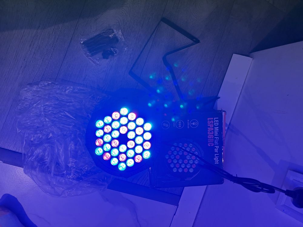 Lampa sceniczna LED 36 DJ