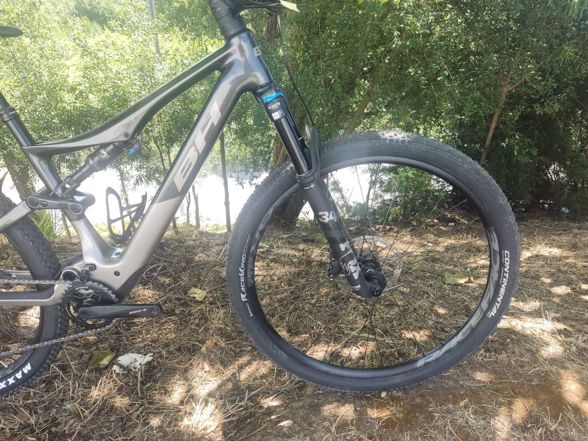 Bh ilynx race carbon 7.7 de exposição