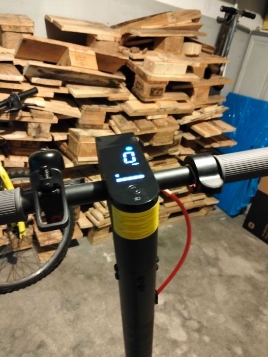 Trotinete Xiaomi 4lite 2gen