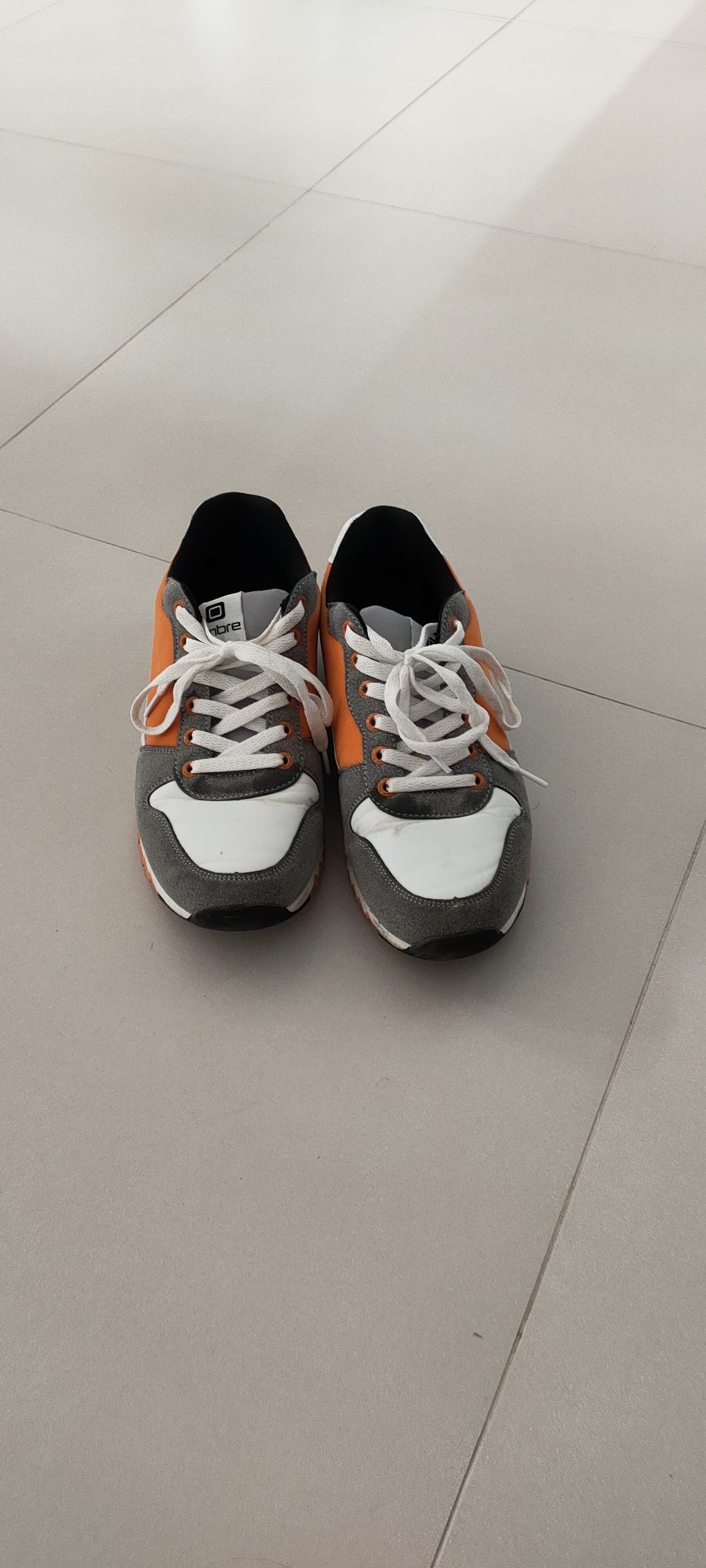 Adidasy pomarańcz biały 42
