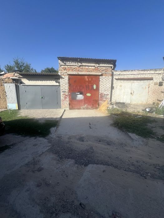 Продам гараж агк Светофор