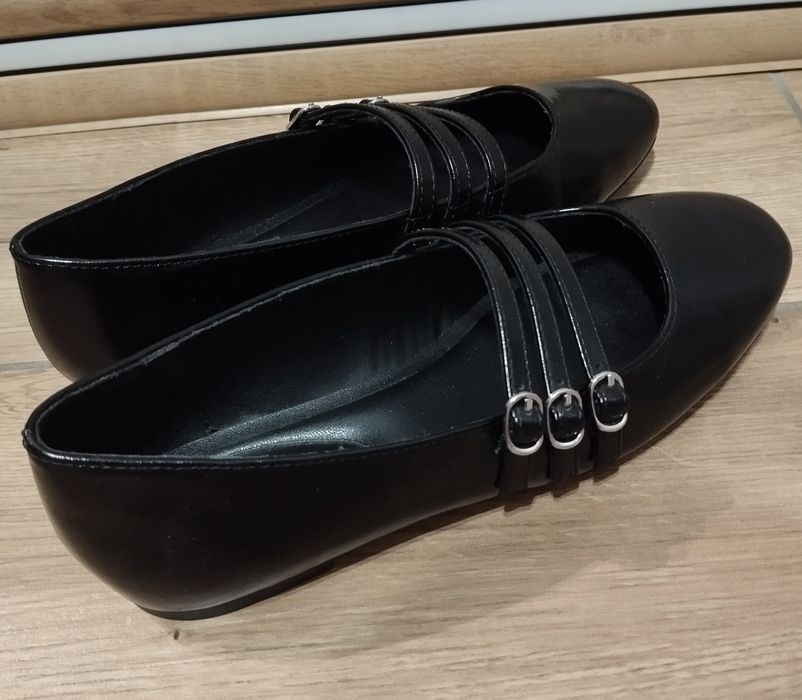 Graceland baleriny z paseczkami 36