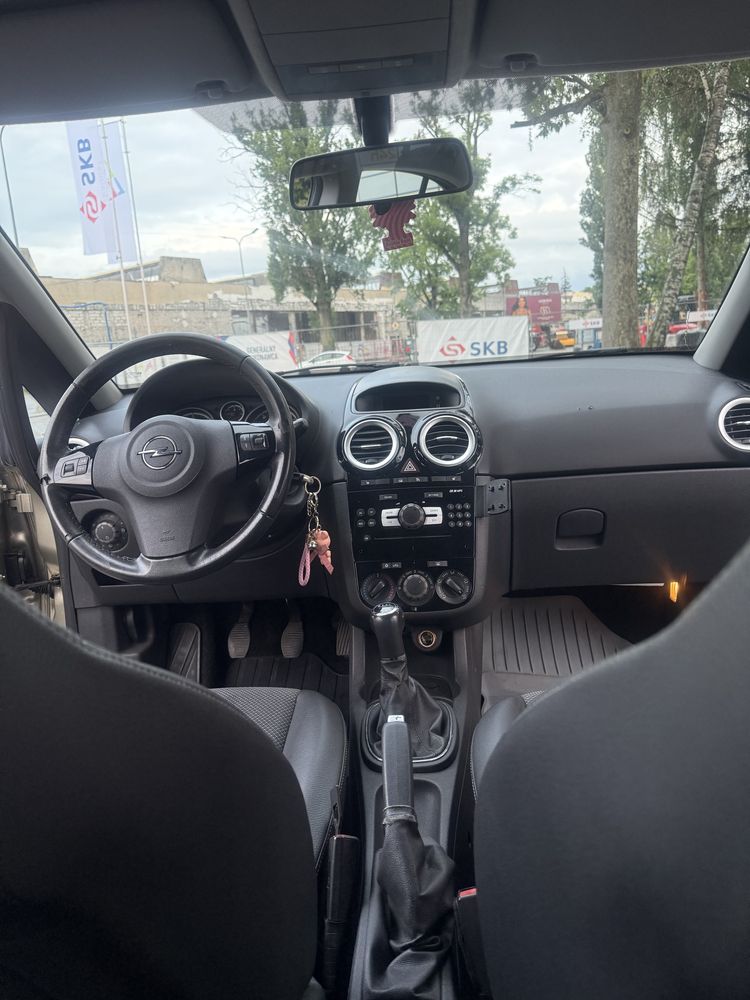 Opel Corsa D 2008