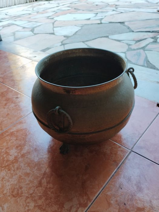 Floreira em latão