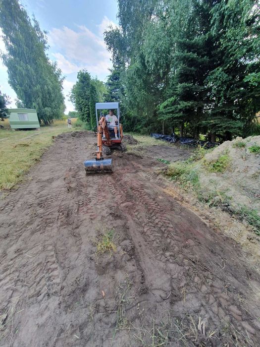 wykopy minikoparka i wywrotka 2t