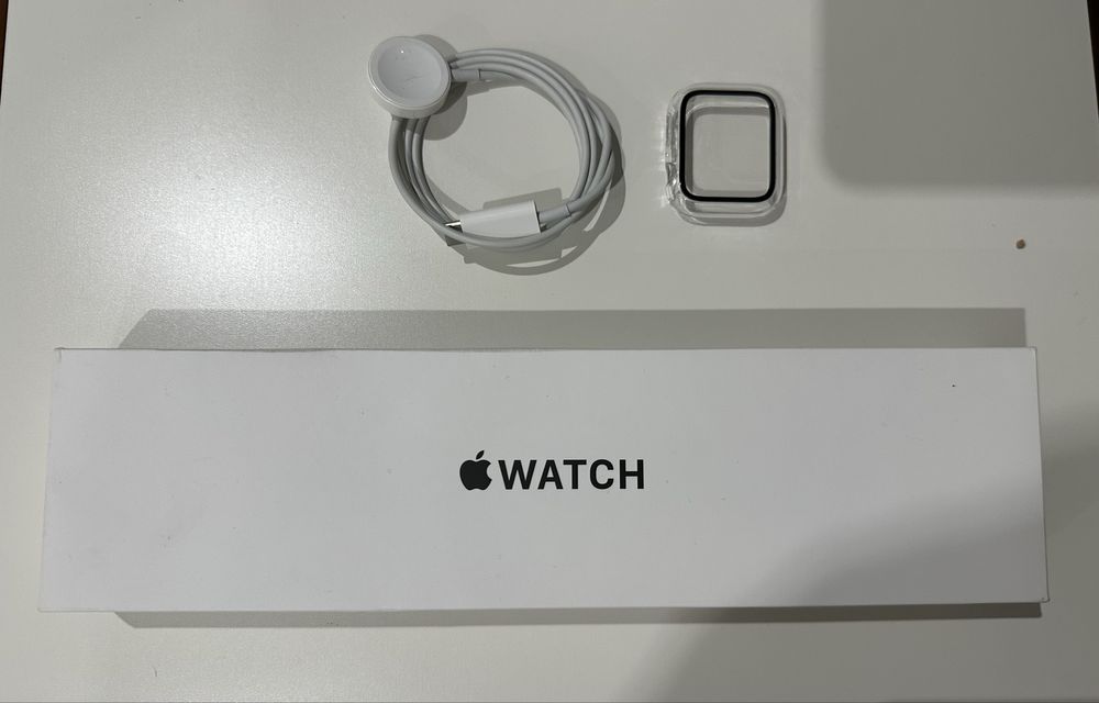Apple watch SE 2nd Gen 44mm - GPS + Celular