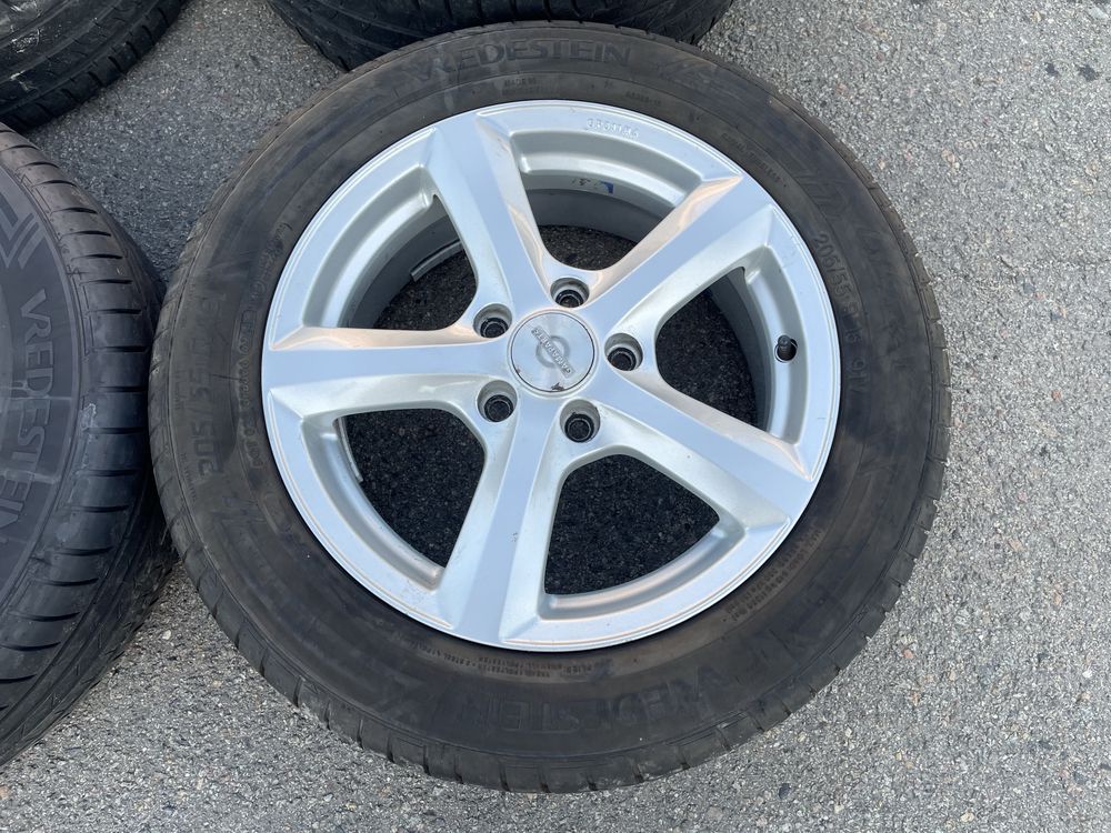 Диски діски з резиною літо р16 R16 ET50  VW Golf Skoda octavia touran