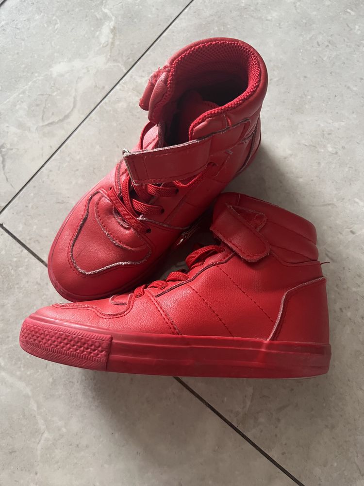 Czerwień sneakersy Reserved 28