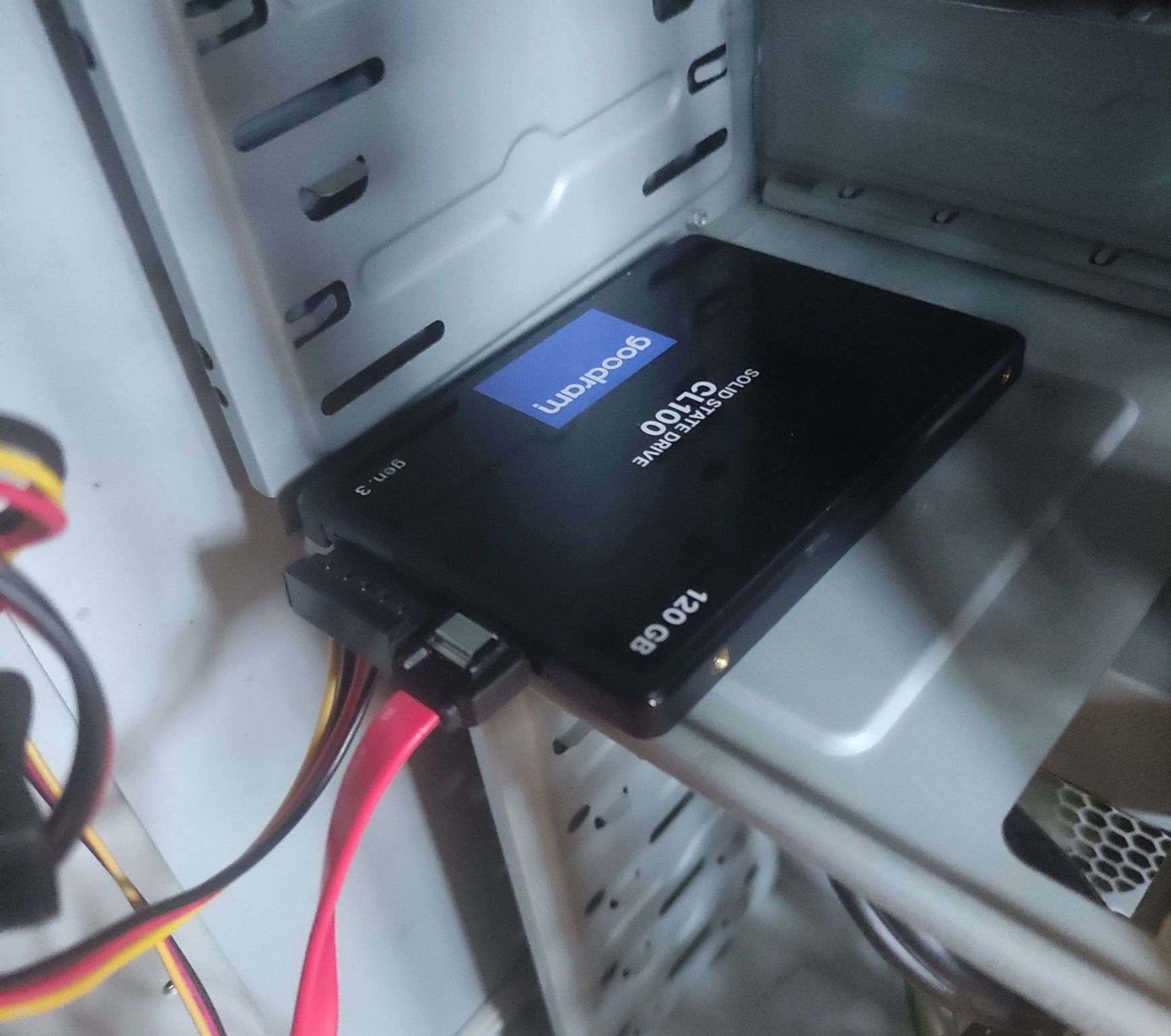 PC z Win11 16GB RAM i7-4770(Xeon e3 1245v3) SSD