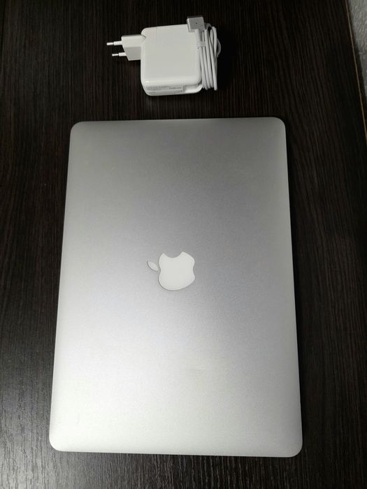 Ноутбук Apple MacBook air 13 2017 a1466 i7/8/120