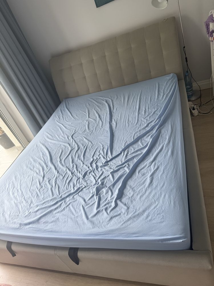 Sprzedam lozko 160x200 z pojemnikiem