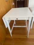 Mesa Ikea asas rebativeis + 2 cadeiras