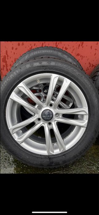 Opony zimowe z felgami