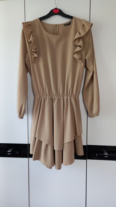 Sukienka elegancka 38