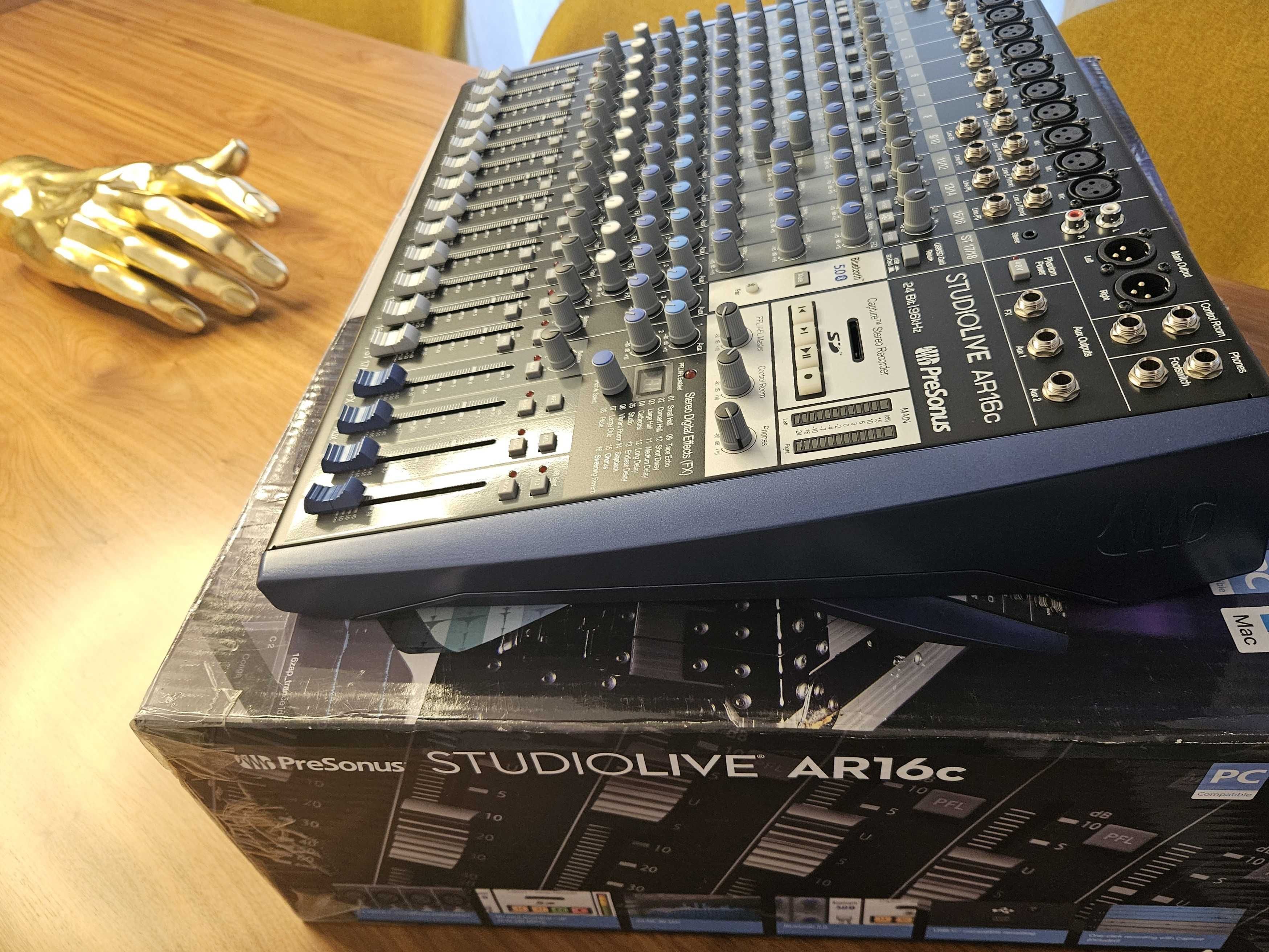 Presonus StudioLive AR16c Mixer 18 canais e interface áudio USB