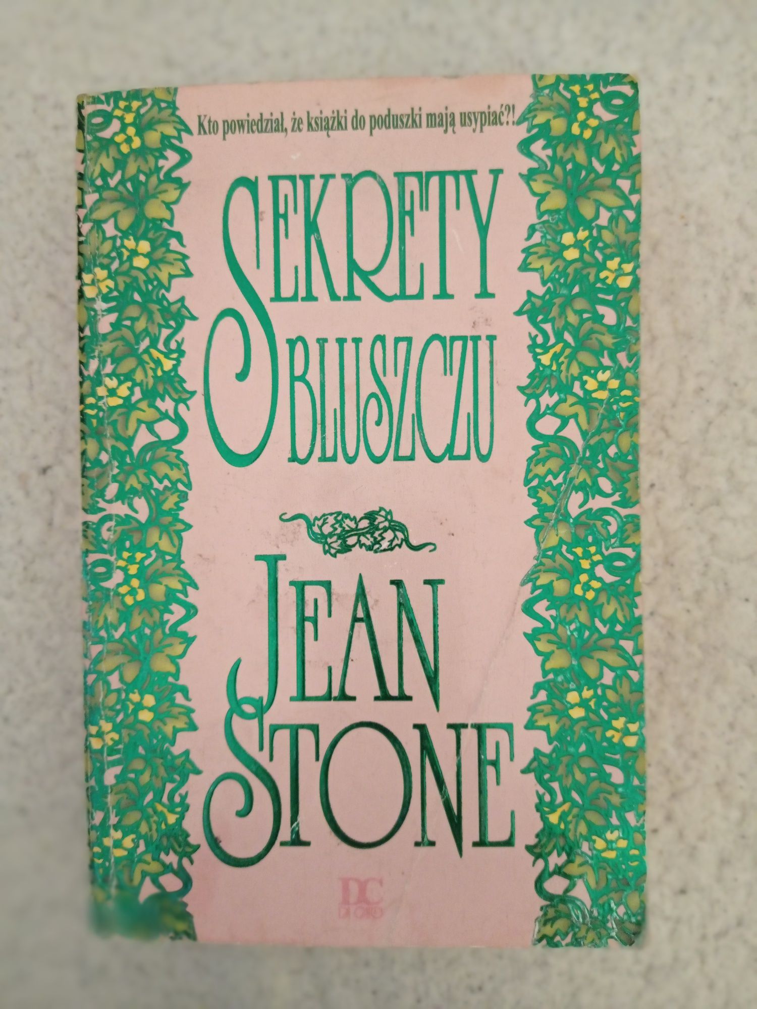 Sekrety bluszczu. Jean Stone