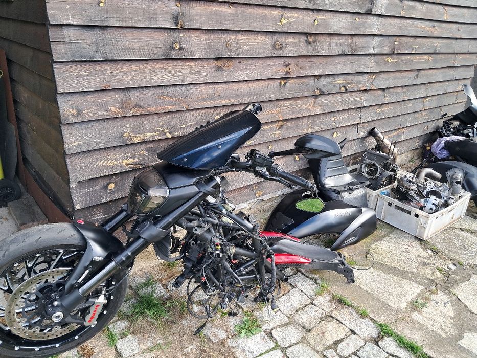 Lagi Ducati Diavel 2015 r.