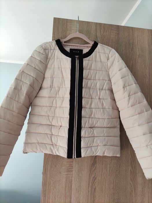 Krótka pikowana kurtka ocieplana przejściowa