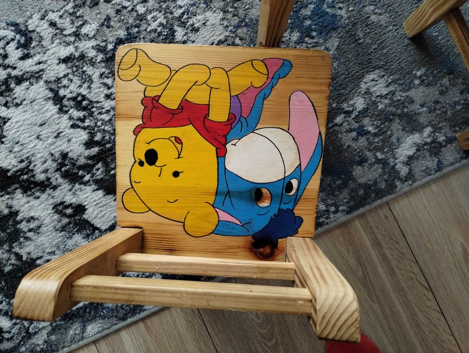 Stolik drewniany z krzesełkami  dla dzieci