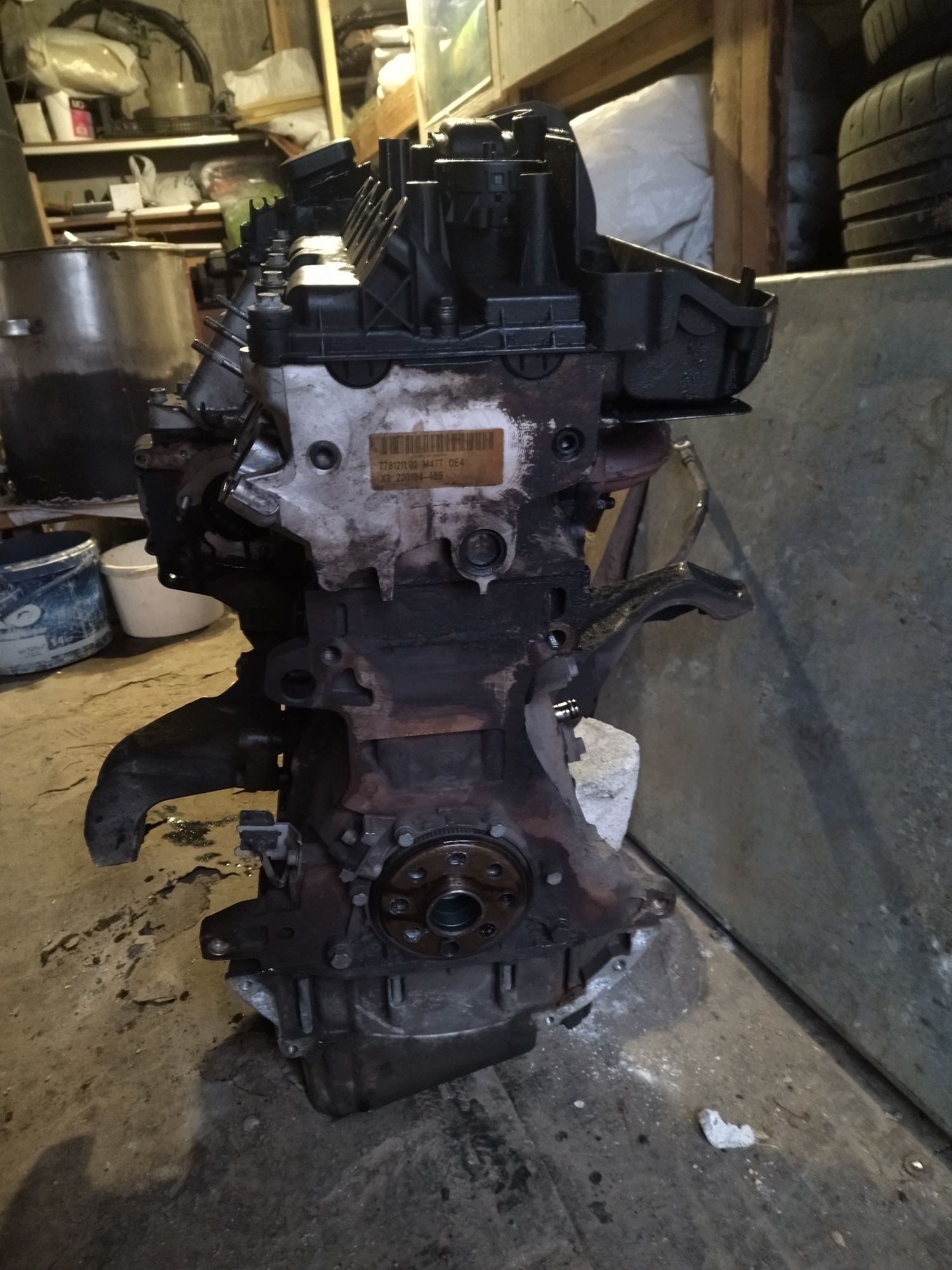 Двигун BMW m47n під ремонт.