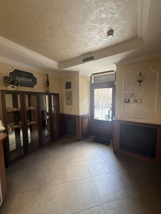 Оренда приміщення 47м2, вул. Б. Хмельницького(початок)