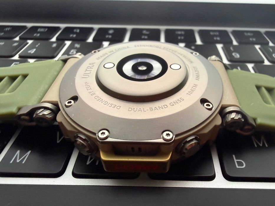 Amazfit T-Rex Ultra Watch. Смарт-годинник. Мілітарі. Титан. GPS.