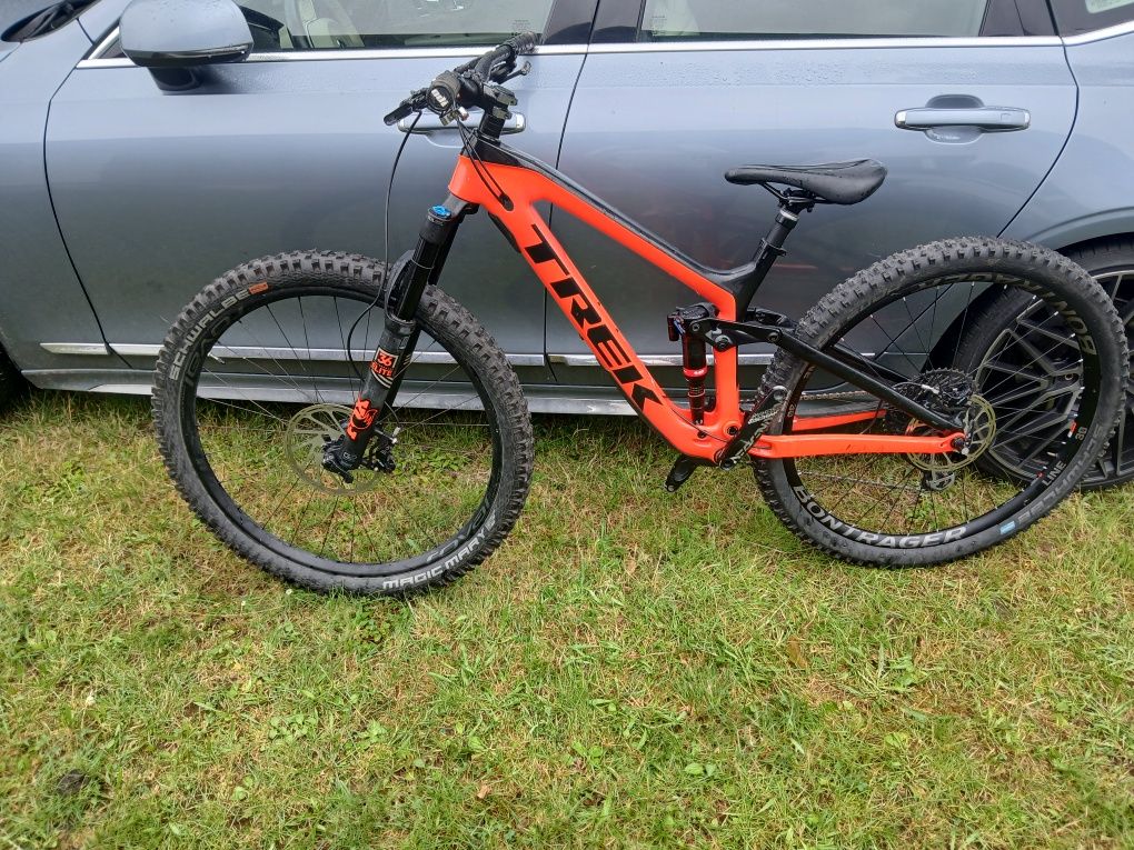 Rower Elektryczny Specialized. W pełni zintegrowany silnik Levo Turbo