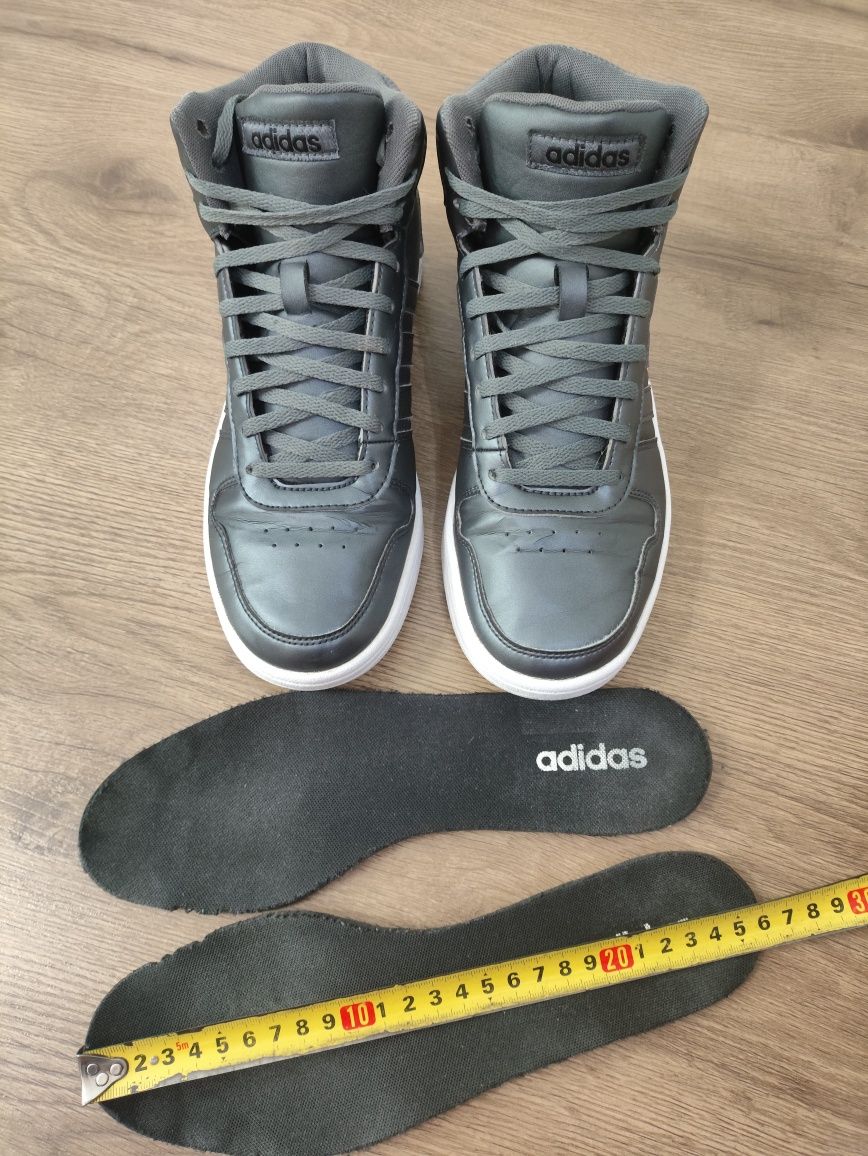 Кроссовки Adidas р.40 стелька 26 см, деми, оригинал
