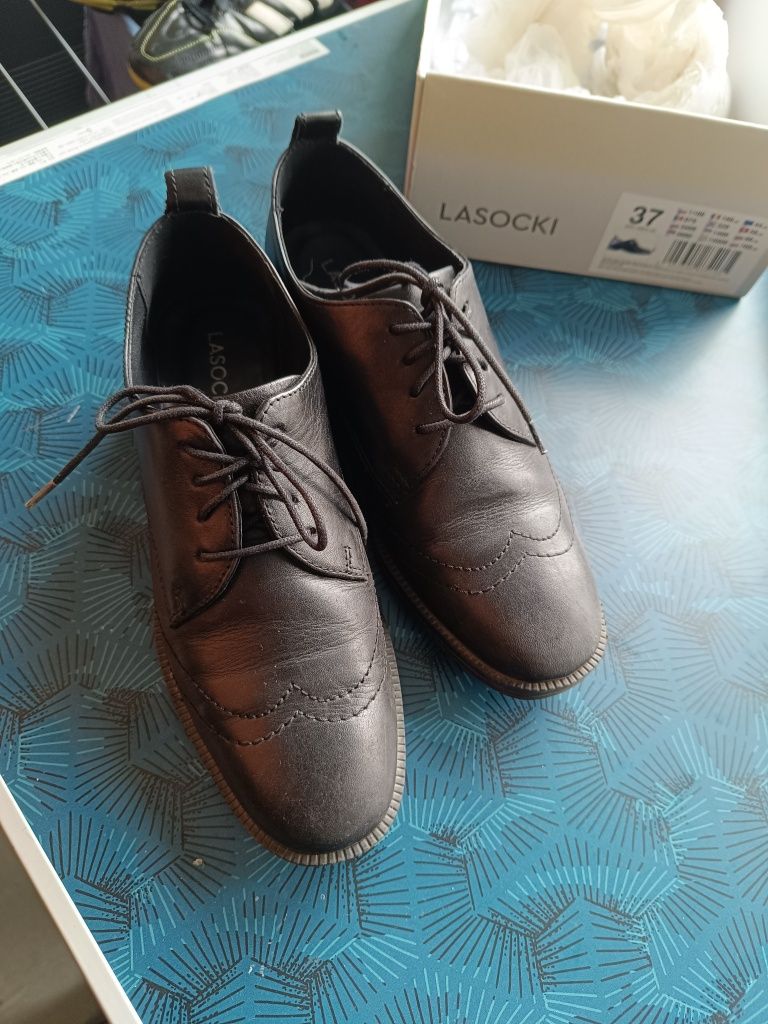 Buty galowe wizytowe Lasocki 37