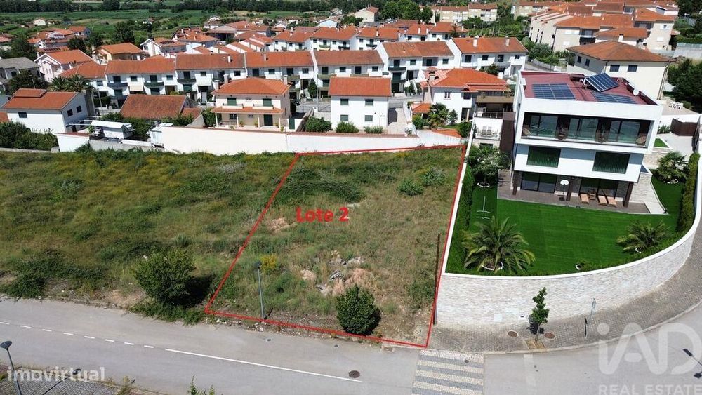 Terreno em Vilar de Nantes de 797,00 m2