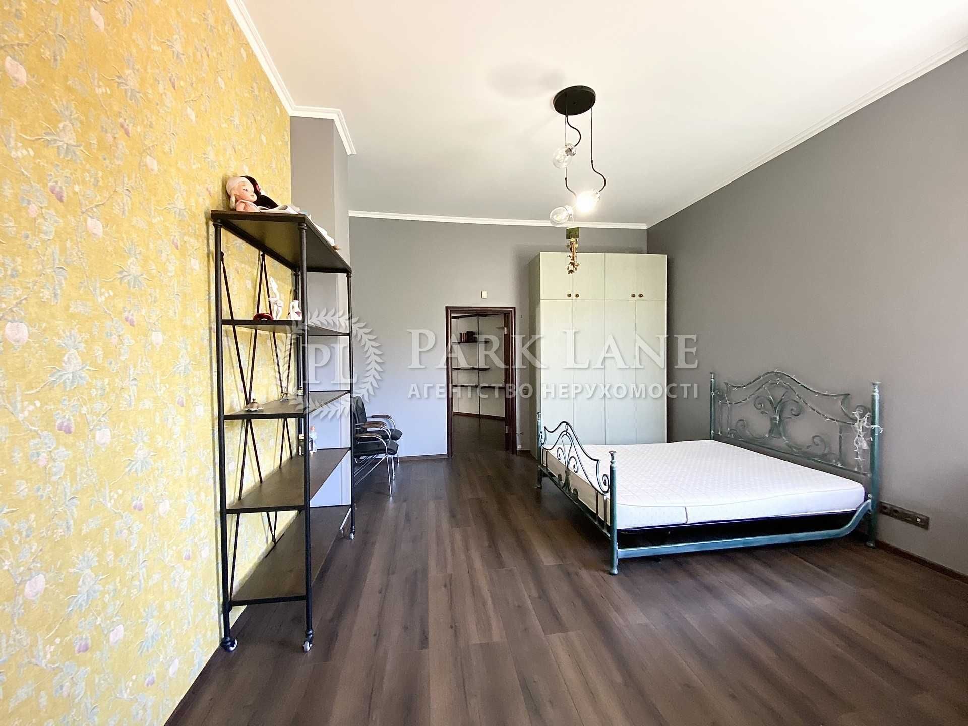 Дом с бассейном возле леса. 400 м.кв. Кременище. Лесники.