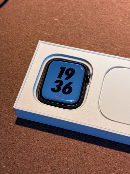 Apple Watch 8 45mm stan jak nowy!
