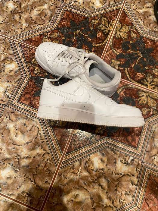 Продам nike air force 1