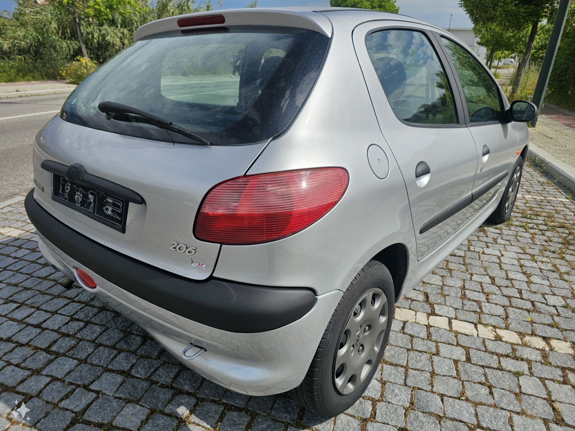 Peugeot 206 1.1 gasolina