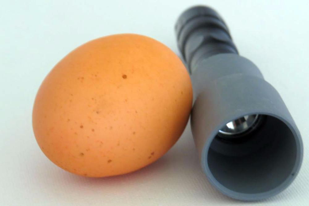 Lanternas mira-ovos / Ovoscópio super LED, a pilhas (novas)