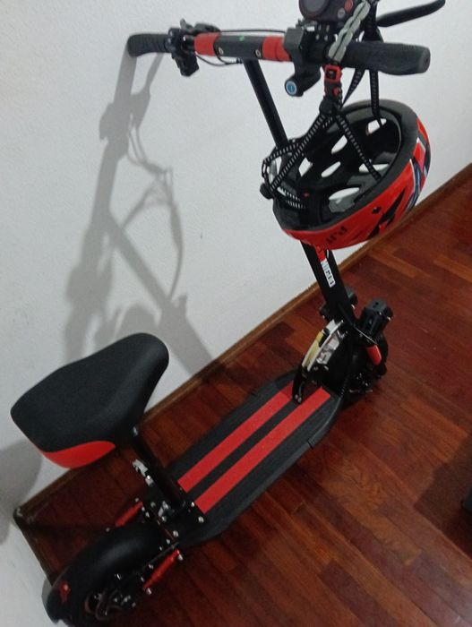 Trotinete peso máximo 150kg