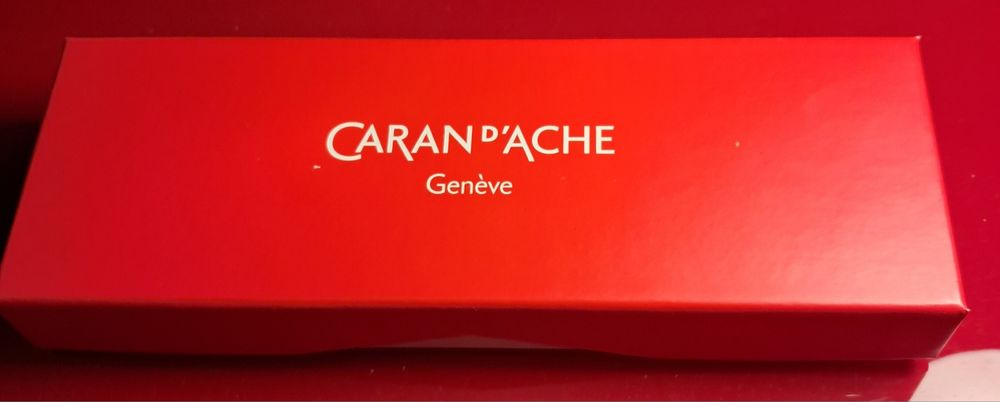 Conjunto de 4 rollers Caran D'Ache, Edição Especial Justice League.