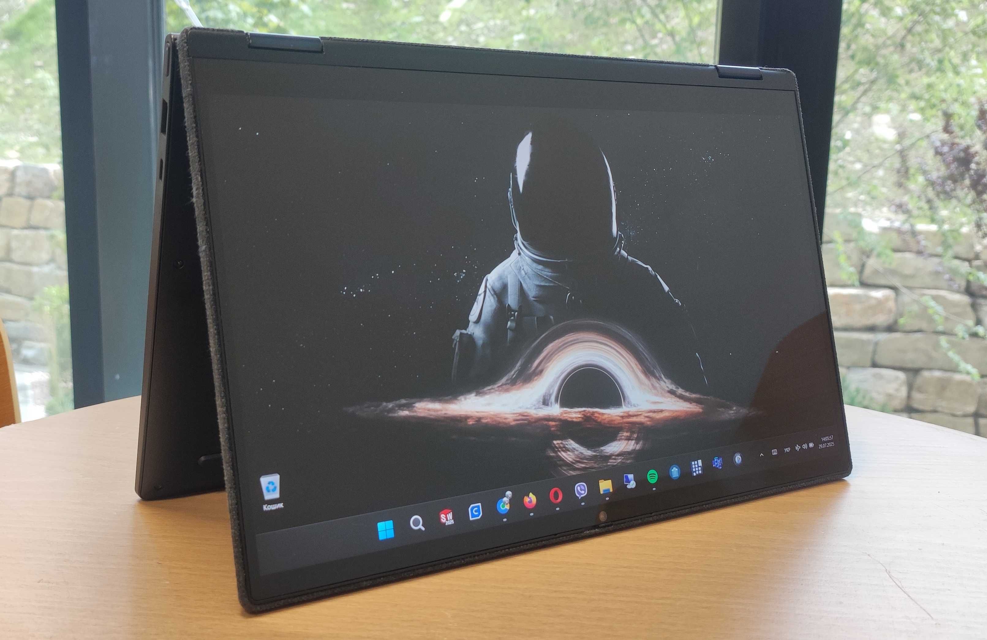 Lenovo  Yoga 6-13ALC6 Ryzen7(16x4.3Ghz)/RX Vega 8(2)/DDR4-16Gb/SSD-1Tb