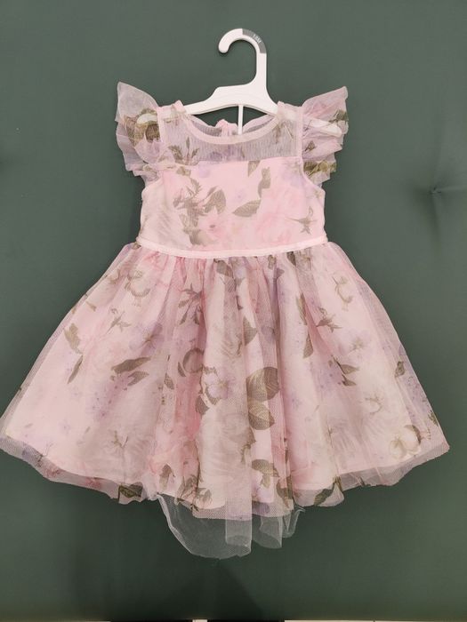 Дитяча святкова сукня.