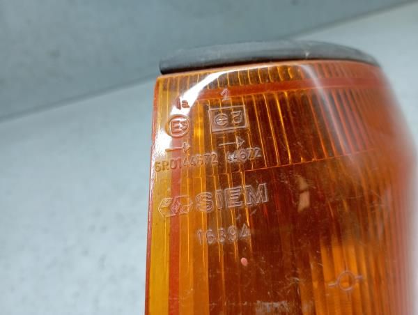 Pisca frente esquerdo FIAT Uno (146_)