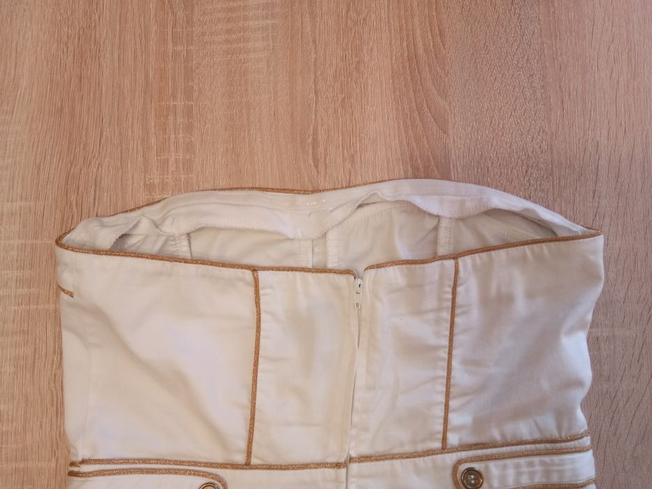 Seksowna miniówka, przebranie erotyczne