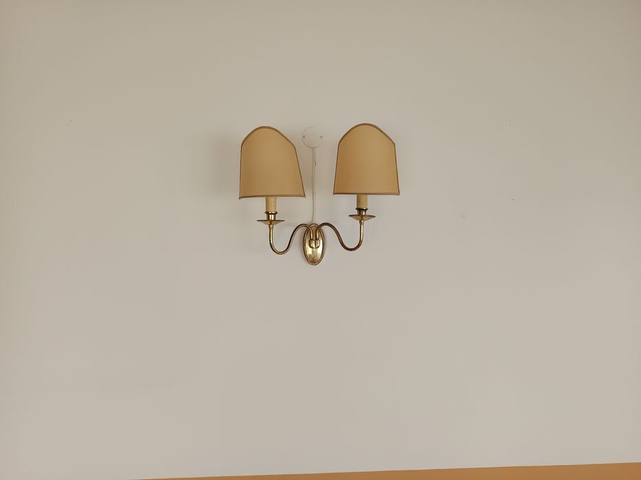 Candeeiro de parede clássico